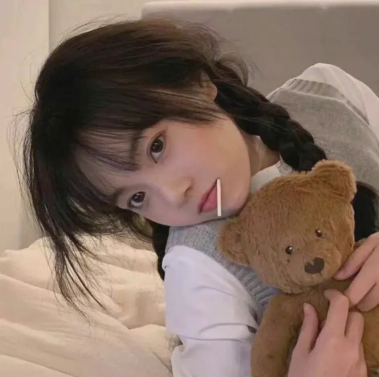 赖猫的狮子倒影